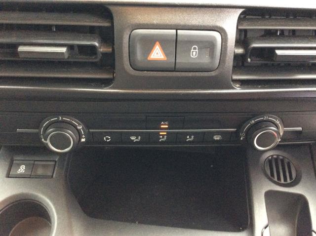 2019 Peugeot Partner 1000 1.5 Bluehdi 100 Professional Van (NU69EYH) Image 23