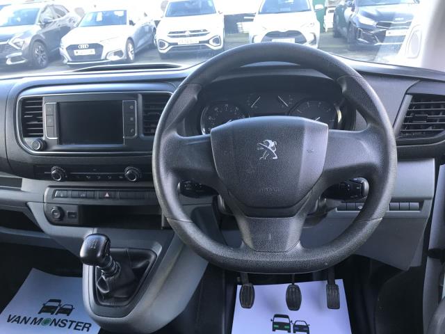 2019 Peugeot Expert 1000 1.5 BLUEHDI 100 PROFESSIONAL EURO 6 VAN (NU69FCL) Image 24