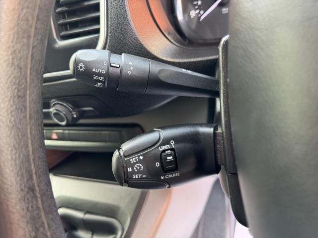 2019 Peugeot Expert L1 1000 1.5BLUE HDI 100PS PROFESSIONAL EURO 6 (NU69FCN) Image 23