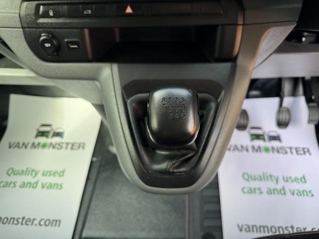 2019 Peugeot Expert L1 1000 1.5BLUE HDI 100PS PROFESSIONAL EURO 6 (NU69FCN) Image 28