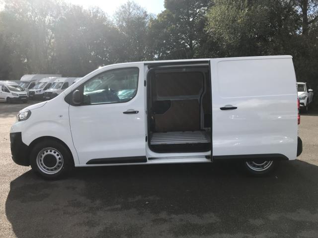 2019 Peugeot Expert 1000 1.5 BLUEHDI 100 PROFESSIONAL EURO 6 VAN (NU69OSM) Image 6