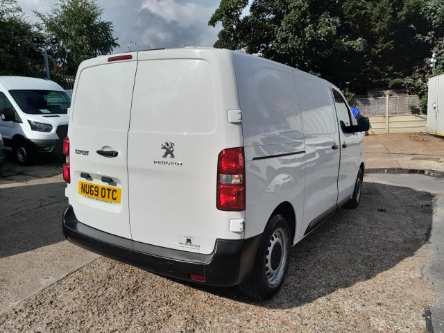 2019 Peugeot Expert 1000 1.5 Bluehdi 100 Professional Van (NU69OTC) Image 8