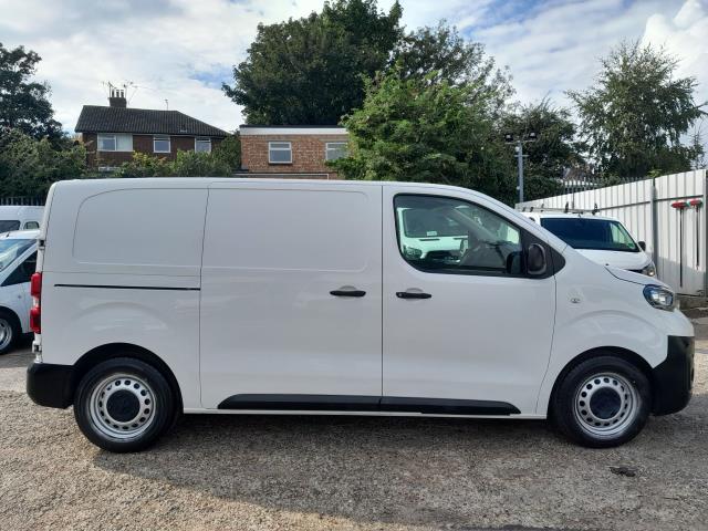 2019 Peugeot Expert 1000 1.5 Bluehdi 100 Professional Van (NU69OTC) Image 11