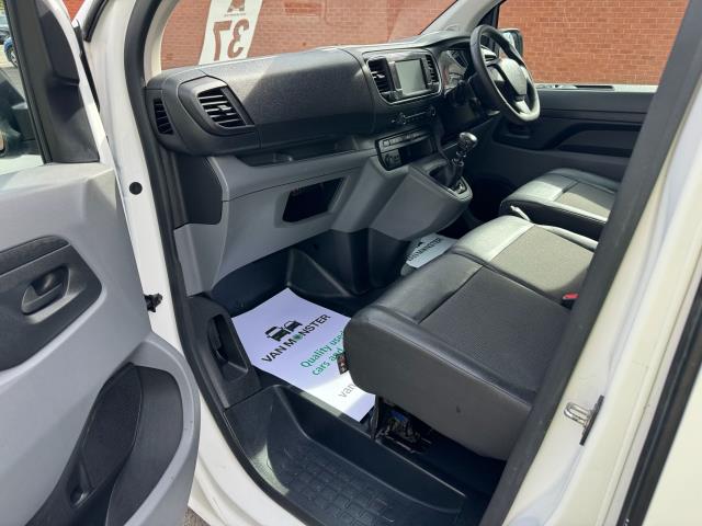2019 Peugeot Expert 1000 1.5 Bluehdi 100 Professional Van Euro 6 (NU69OZC) Image 26