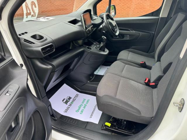 2019 Peugeot Partner 1000 1.5 Bluehdi 100 Professional Van EURO 6 (NU69OZW) Image 22
