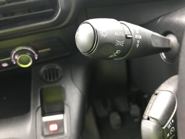 2019 Peugeot Partner 1000 1.5 Bluehdi 100 Professional Van (NU69PPY) Image 16