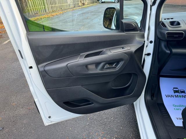 2019 Peugeot Partner 1000 1.5 Bluehdi 100 Professional Van (70MPH SPEED RESTRICTED) (NU69PZZ) Image 29