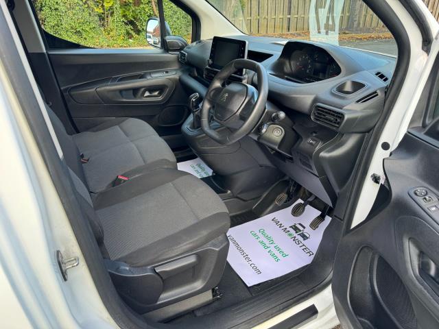 2019 Peugeot Partner 1000 1.5 Bluehdi 100 Professional Van (70MPH SPEED RESTRICTED) (NU69PZZ) Image 10