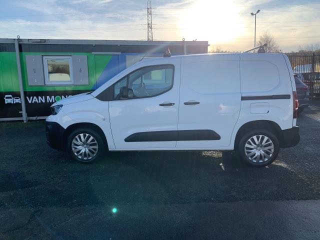 2019 Peugeot Partner 1000 1.5 Bluehdi 100 Professional Van (NU69RFF) Image 7