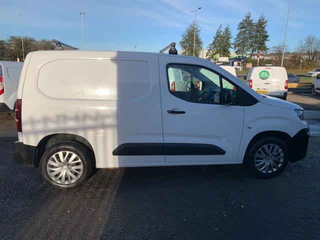 2019 Peugeot Partner 1000 1.5 Bluehdi 100 Professional Van (NU69RFF) Image 13