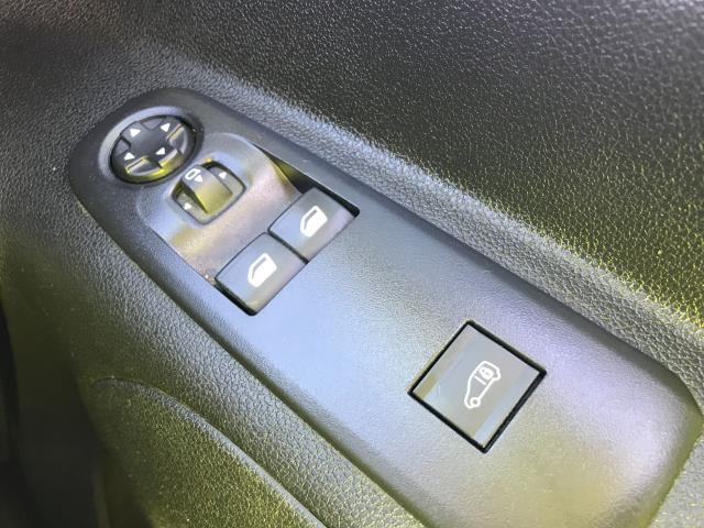 2019 Peugeot Partner L1 1000 1.5BLUE HDI 100PS PROFESSIONAL EURO 6 (NU69RHE) Image 36