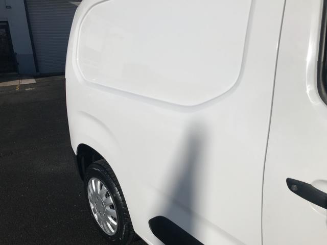 2019 Peugeot Partner L1 1000 1.5BLUE HDI 100PS PROFESSIONAL EURO 6 (NU69RHE) Image 8