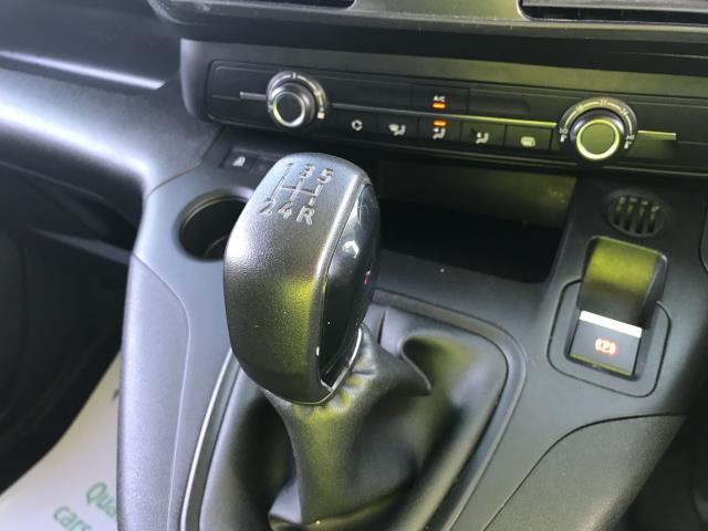 2019 Peugeot Partner L1 1000 1.5BLUE HDI 100PS PROFESSIONAL EURO 6 (NU69RHE) Image 16