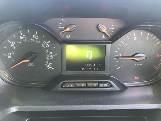 2019 Peugeot Partner L1 1000 1.5BLUE HDI 100PS PROFESSIONAL EURO 6 (NU69RHE) Image 17