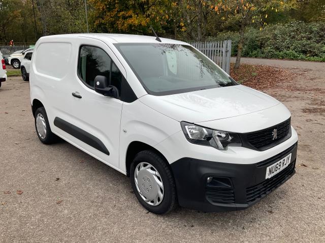 2019 Peugeot Partner 1000 1.5 Bluehdi 100 Professional Van (NU69RJY) Image 2