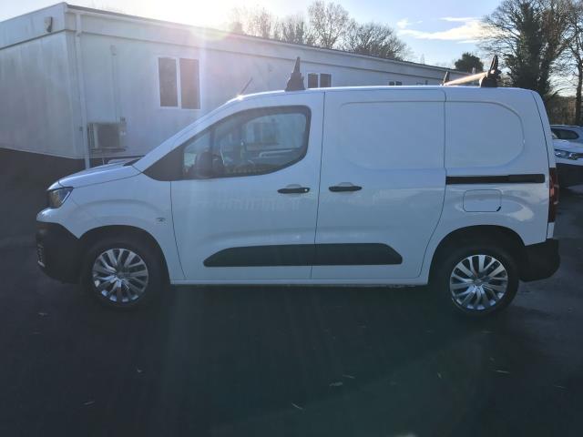 2020 Peugeot Partner 1000 1.5 Bluehdi 100 Professional Van (NU69RXF) Image 4