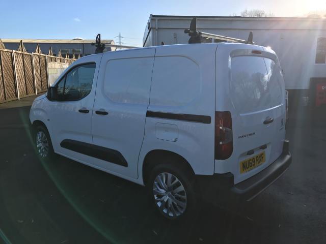 2020 Peugeot Partner 1000 1.5 Bluehdi 100 Professional Van (NU69RXF) Image 7