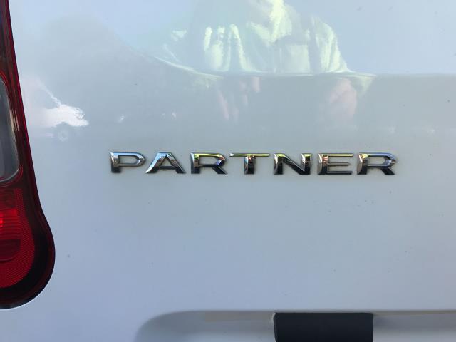 2020 Peugeot Partner 1000 1.5 Bluehdi 100 Professional Van (NU69RXF) Image 18