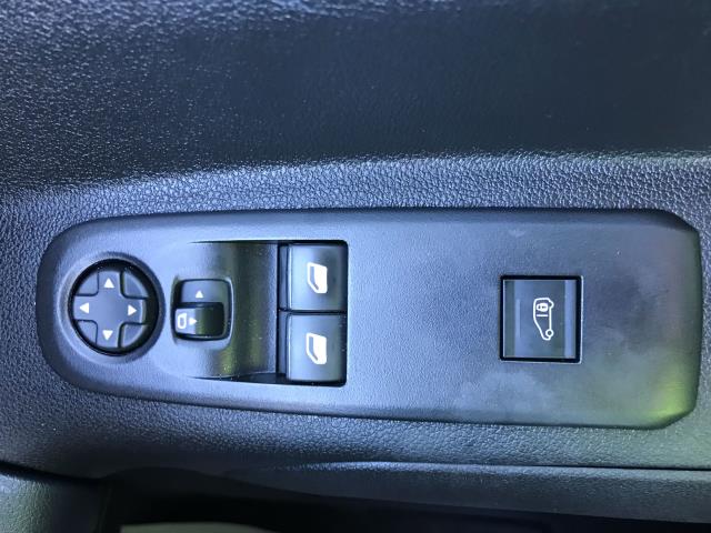 2020 Peugeot Partner 1000 1.5 Bluehdi 100 Professional Van (NU69RXF) Image 28