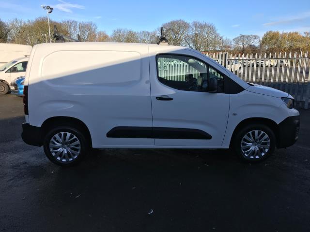 2020 Peugeot Partner 1000 1.5 Bluehdi 100 Professional Van (NU69RXF) Image 12