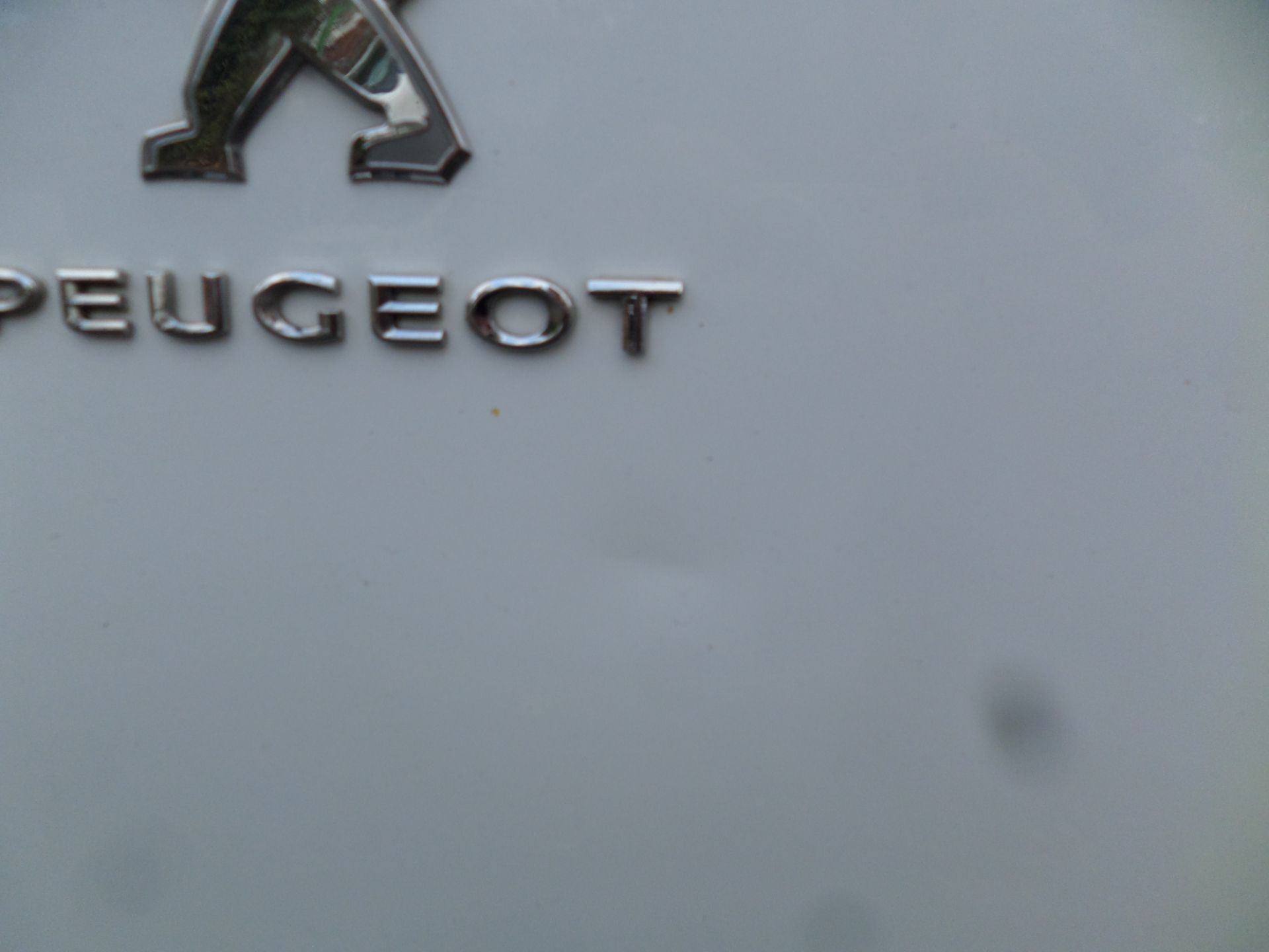 2020 Peugeot Partner 1000 1.5 Bluehdi 100 Professional Van (NU69RYK) Image 20