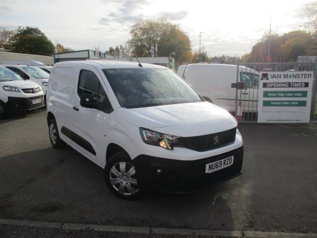 2019 Peugeot Partner 1000 1.5 Bluehdi 100 Professional Van (NU69RZD) Image 2