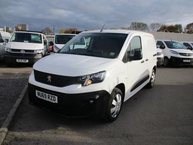 2019 Peugeot Partner 1000 1.5 Bluehdi 100 Professional Van (NU69RZD) Image 9