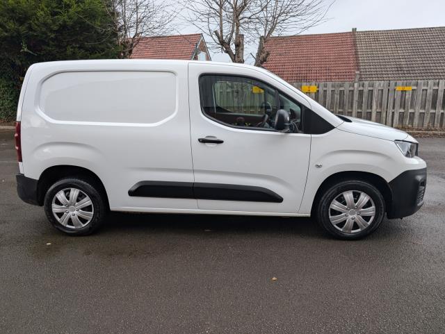 2020 Peugeot Partner 1000 1.5 Bluehdi 100 Professional Van EURO 6 (NU69UKX) Image 2