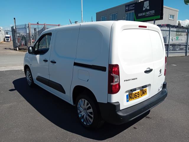2020 Peugeot Partner L1 1000 1.5BLUE HDI 100PS PROFESSIONAL EURO 6 (NU69UMH) Image 5