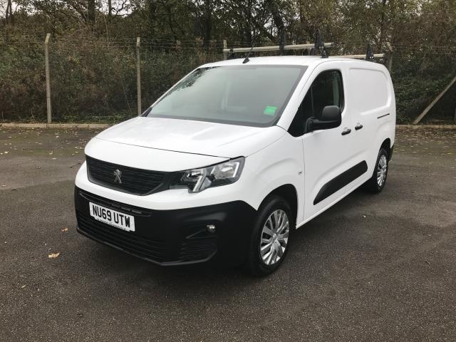 2019 Peugeot Partner 950 1.5 Bluehdi 100 L2 Professional Van (NU69UTW) Image 3