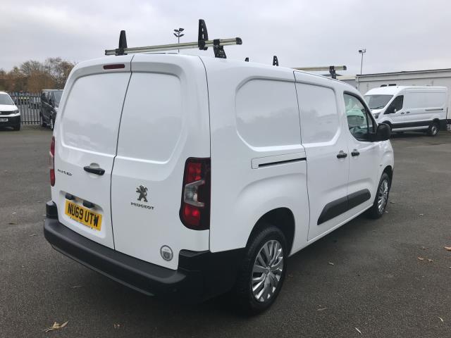 2019 Peugeot Partner 950 1.5 Bluehdi 100 L2 Professional Van (NU69UTW) Image 10