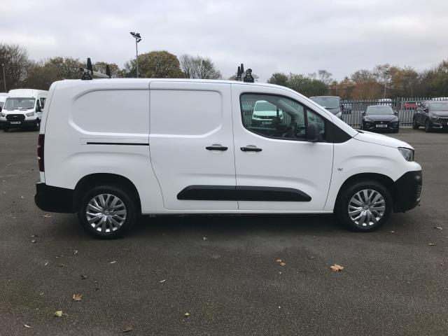 2019 Peugeot Partner 950 1.5 Bluehdi 100 L2 Professional Van (NU69UTW) Image 12