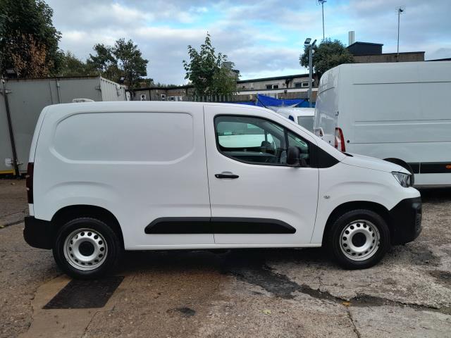 2019 Peugeot Partner 1000 1.5 Bluehdi 100 GRIP Van (NU69VUC) Image 8