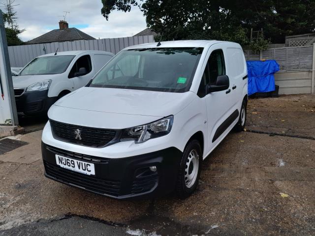 2019 Peugeot Partner 1000 1.5 Bluehdi 100 GRIP Van (NU69VUC) Image 4