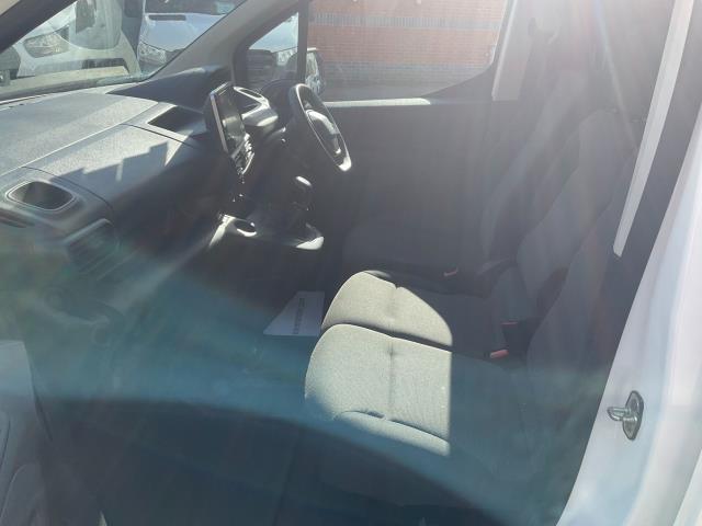 2019 Peugeot Partner 950 1.5 Bluehdi 100 Professional (LONG) Van (NU69WJO) Image 6