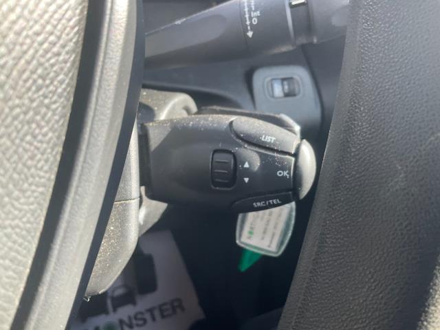 2019 Peugeot Partner 950 1.5 Bluehdi 100 Professional (LONG) Van (NU69WJO) Image 27