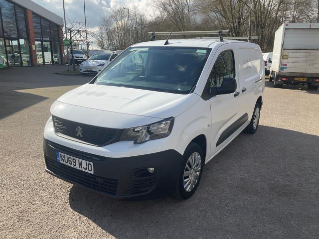 2019 Peugeot Partner 950 1.5 Bluehdi 100 Professional (LONG) Van (NU69WJO) Image 3