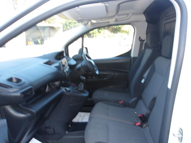 2019 Peugeot Partner 1000 1.5 Bluehdi 100 Grip Van (NU69WNR) Image 19