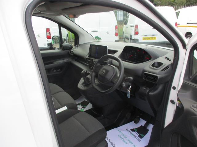 2020 Peugeot Partner 1000 1.5 Bluehdi 100 Professional Van (NU69XLK) Image 15