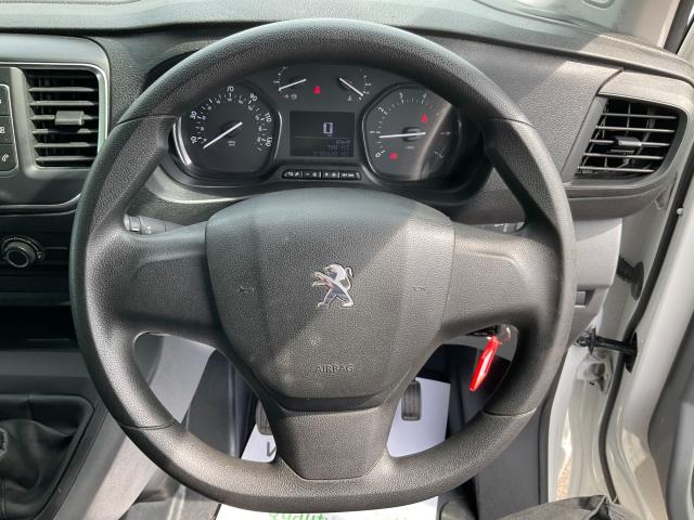 2020 Peugeot Expert 1400 2.0 Bluehdi 120 Professional Van (NU70BDX) Image 18
