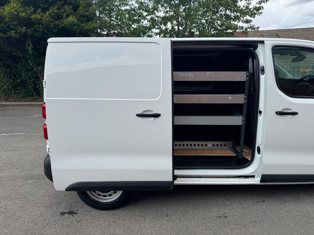 2020 Peugeot Expert 1400 2.0 Bluehdi 120 Professional Van (NU70BKY) Image 46