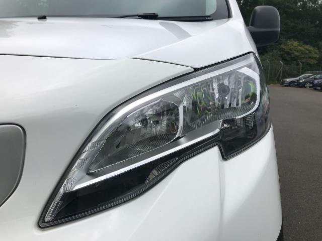 2020 Peugeot Expert 1400 2.0 Bluehdi 120 Professional Van (NU70BMZ) Image 16
