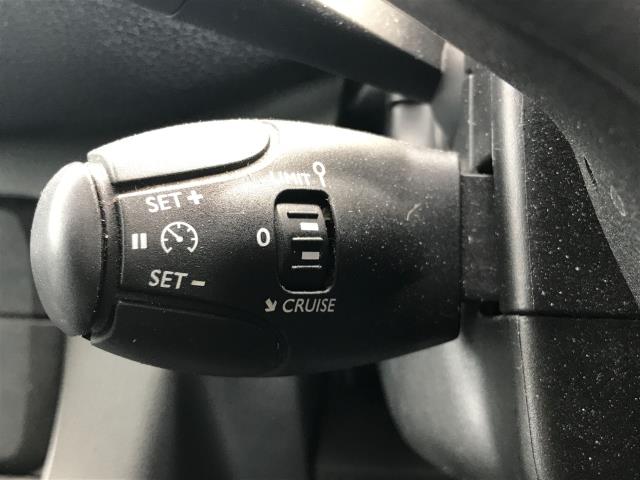 2020 Peugeot Expert 1400 2.0 Bluehdi 120 Professional Van (NU70BMZ) Image 31