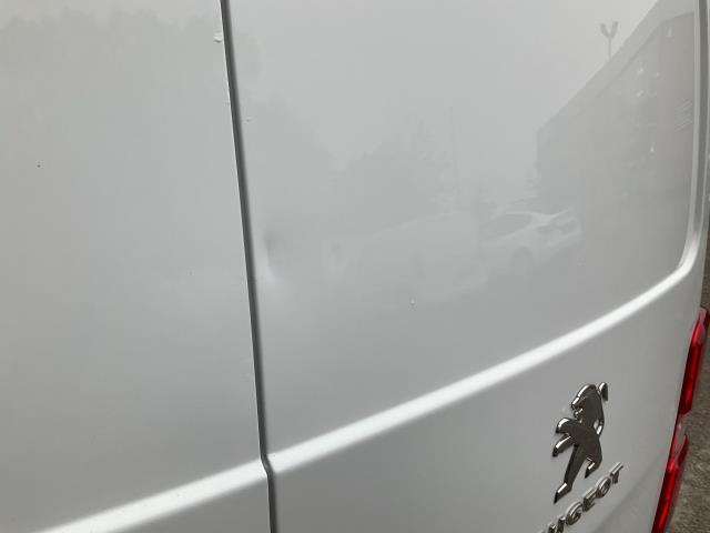 2020 Peugeot Expert 1400 2.0 Bluehdi 120 Professional Van (NU70BRZ) Image 37