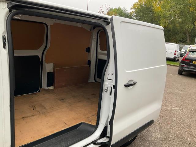 2020 Peugeot Expert 1400 2.0 Bluehdi 120 Professional Van (NU70BRZ) Image 8