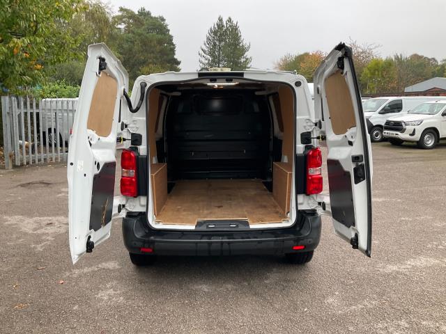 2020 Peugeot Expert 1400 2.0 Bluehdi 120 Professional Van (NU70BRZ) Image 12