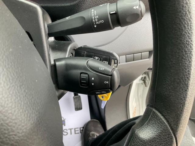 2020 Peugeot Expert 1400 2.0 Bluehdi 120 Professional Van (NU70BRZ) Image 31