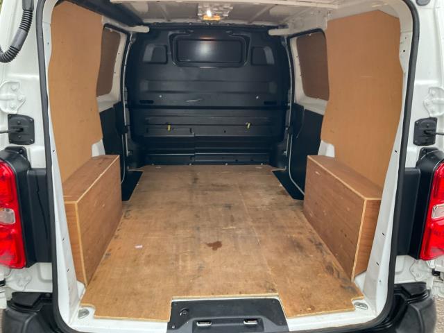 2020 Peugeot Expert 1400 2.0 Bluehdi 120 Professional Van (NU70BRZ) Image 13