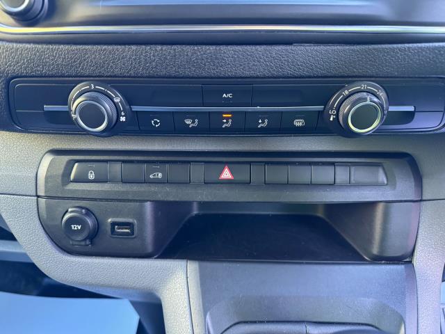 2020 Peugeot Expert 1400 2.0 Bluehdi 120 Professional Van (NU70BWY) Image 27