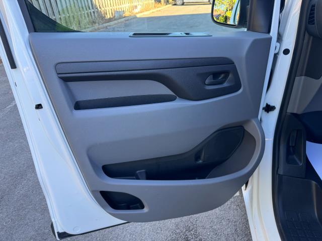 2020 Peugeot Expert 1400 2.0 Bluehdi 120 Professional Van (NU70BWY) Image 35
